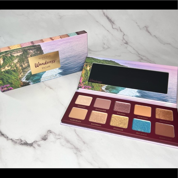 New Wander Beauty Wanderess™ Escape Eyeshadow Palette - Picture 1 of 9